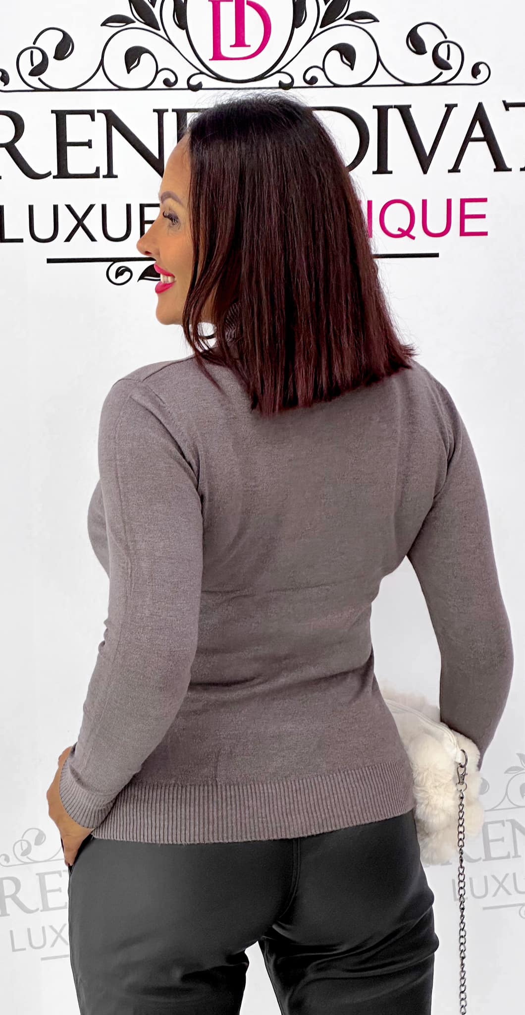 Soft knitted fabric half turtleneck - Image 13