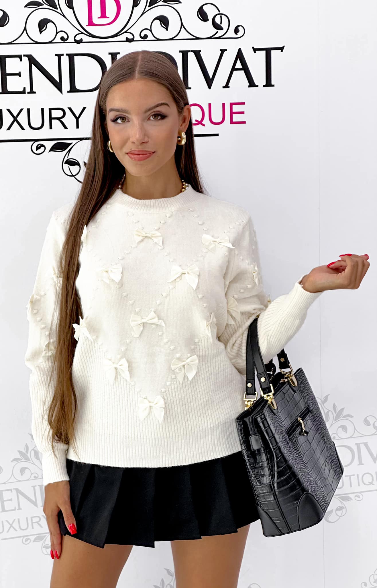 Knitted top with polka dots and bows - Image 4