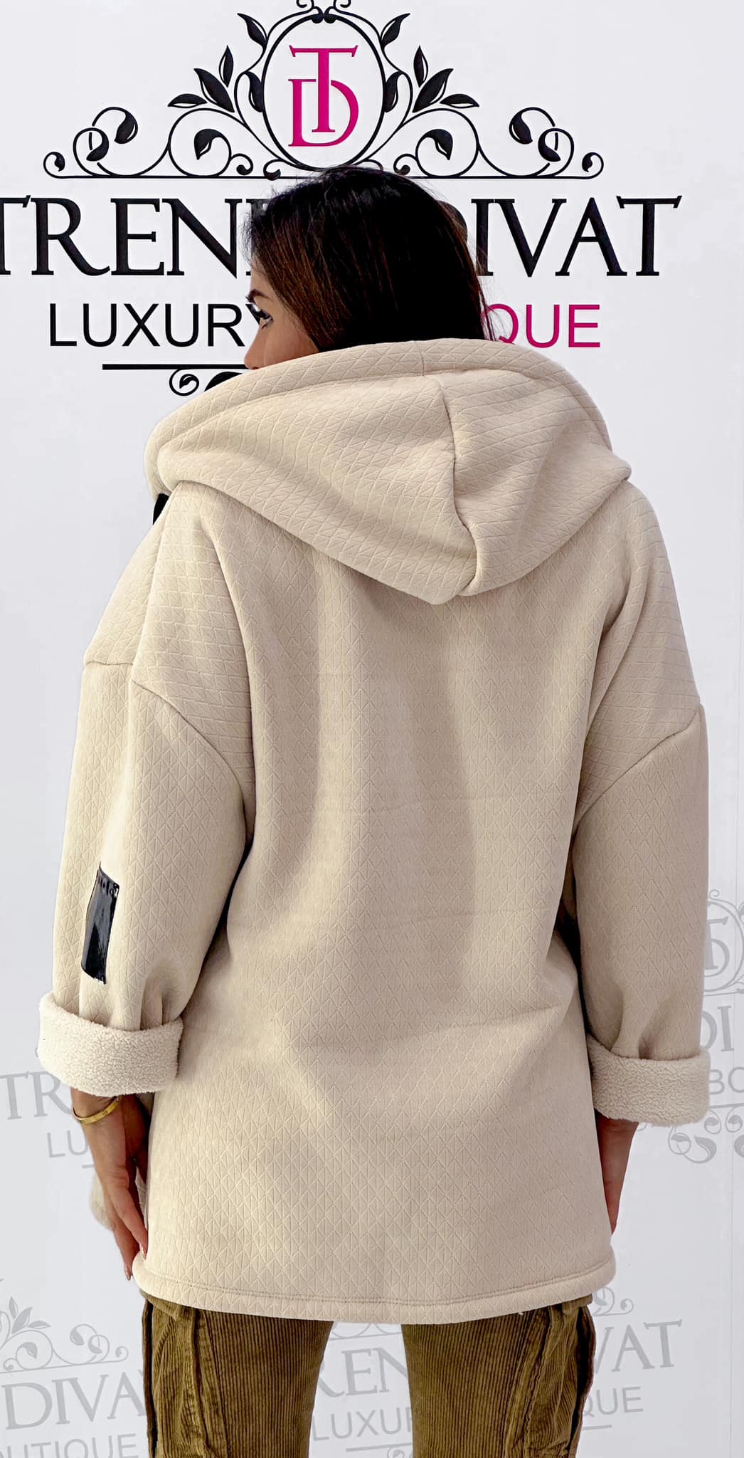 Soft-soft lining, thick, loose-fitting cardigan with patterned fabric - Image 5