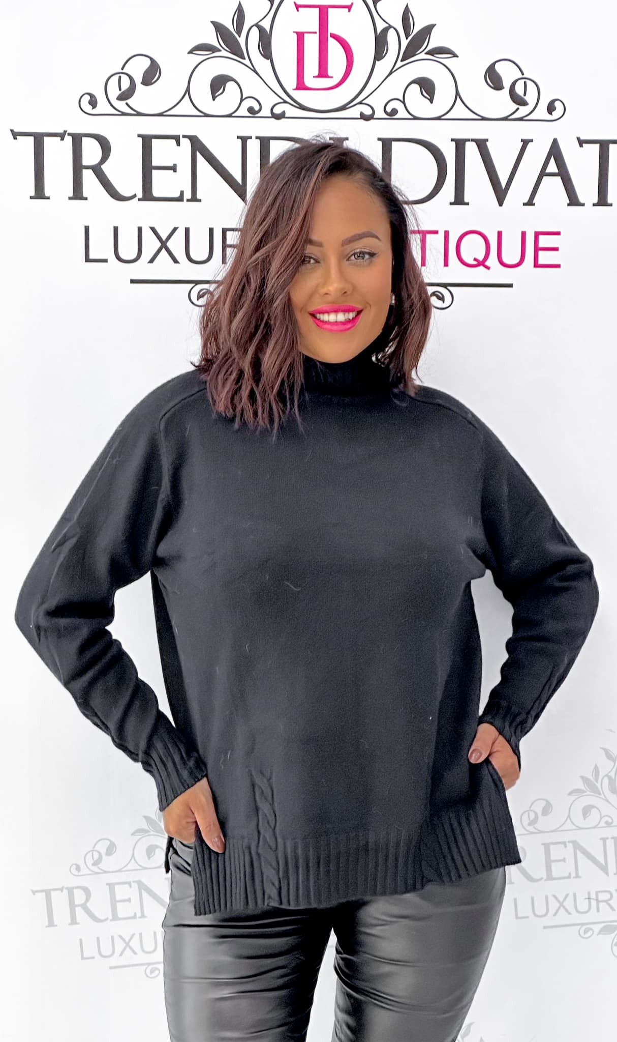 Turtleneck with side slits, soft, thicker knit fabric - Image 10