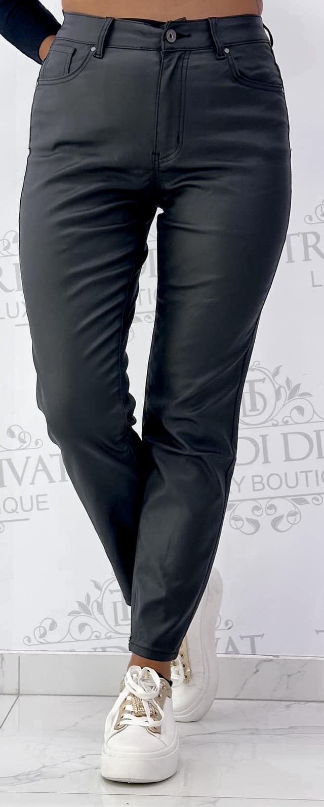 Plus size, lightly lined, leather effect, Mom style trousers "R8011#" - Image 2