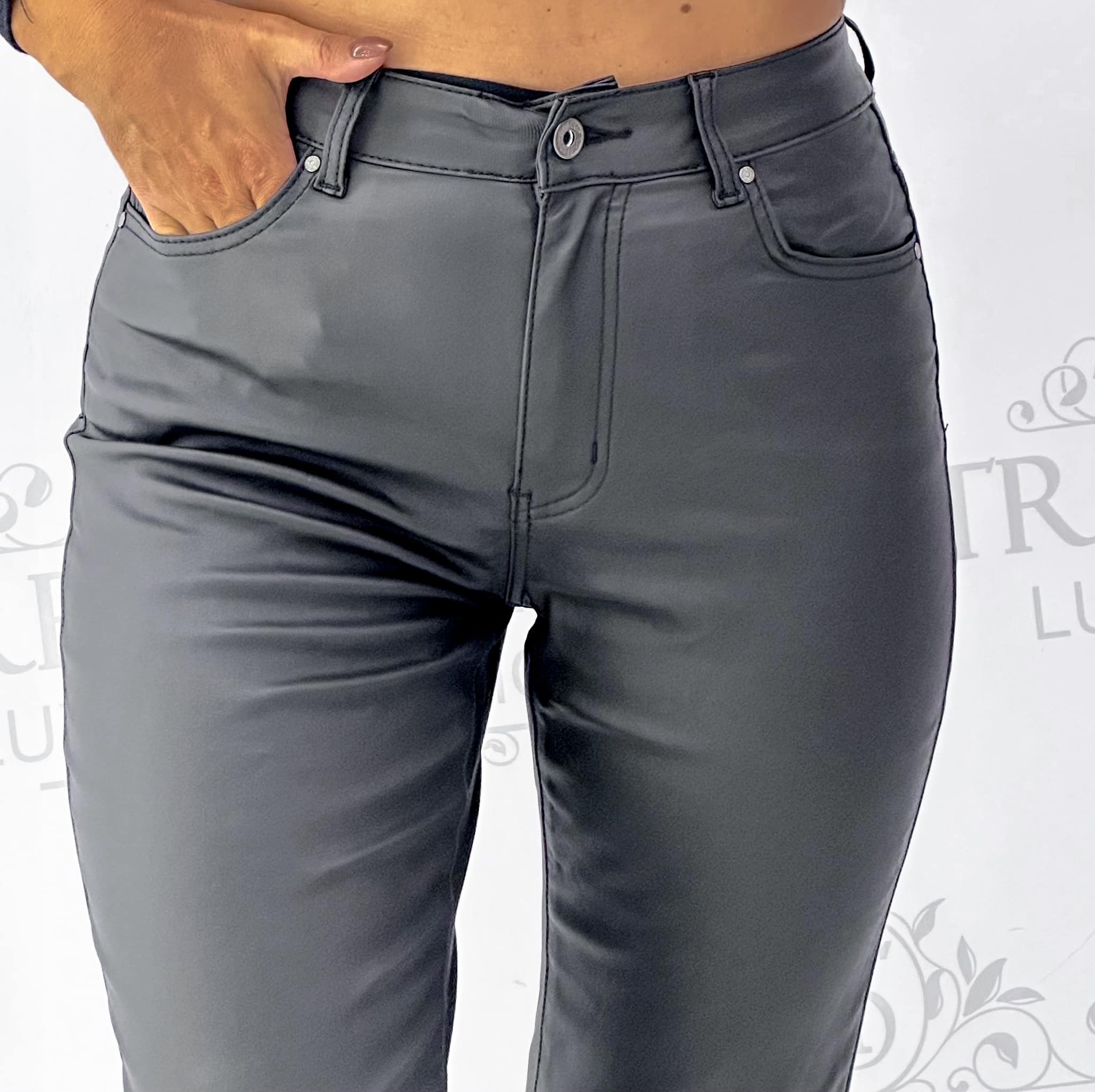 Plus size, lightly lined, leather effect, Mom style trousers "R8011#" - Image 4