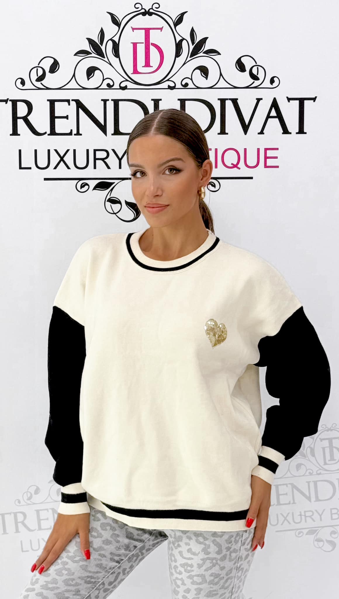 Knitted sweater with gold sequined hearts and lettering - Image 8