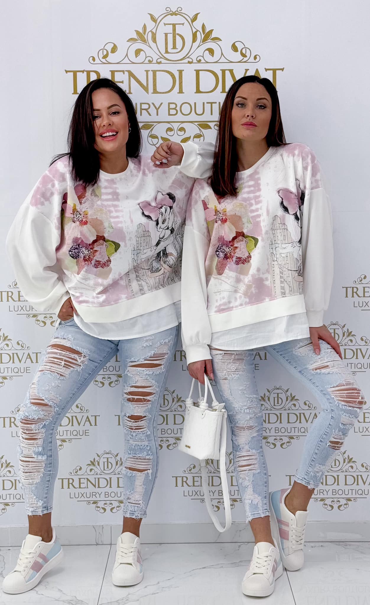 Special patterned, loose-fitting sweater with stones - Image 11