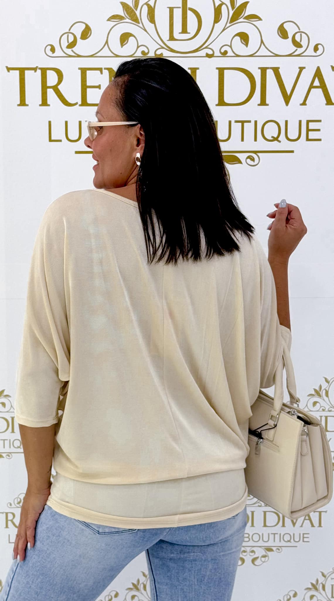 T-neck knit top with gift necklace - Image 13