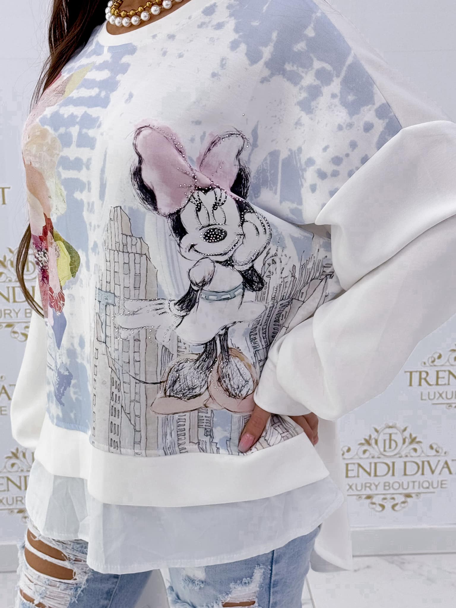 Special patterned, loose-fitting sweater with stones - Image 8