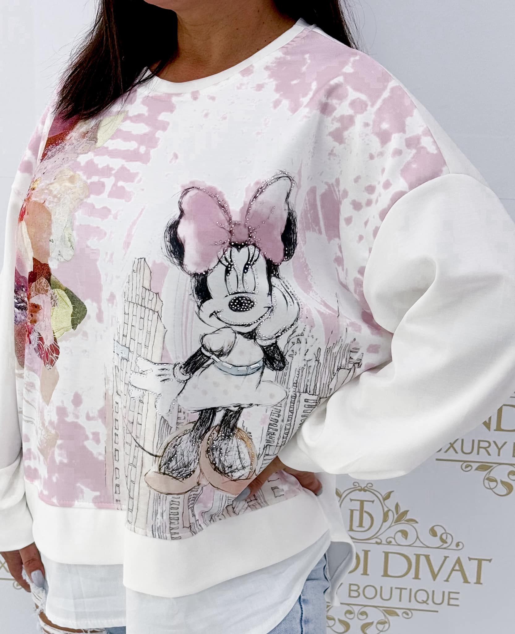 Special patterned, loose-fitting sweater with stones - Image 16