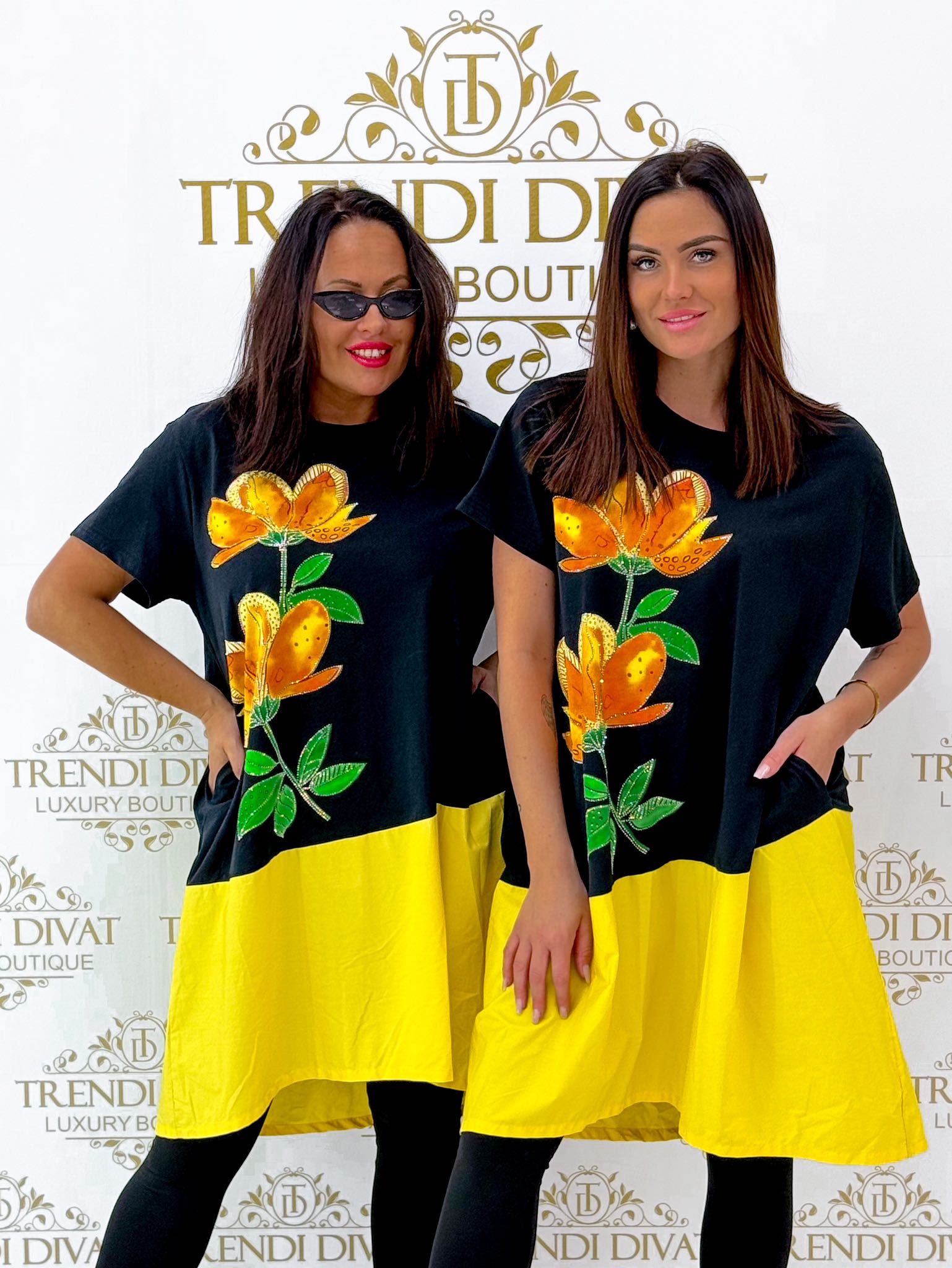 Kövekkel díszített virág mintázatú, laza fazonú tunika - Image 4