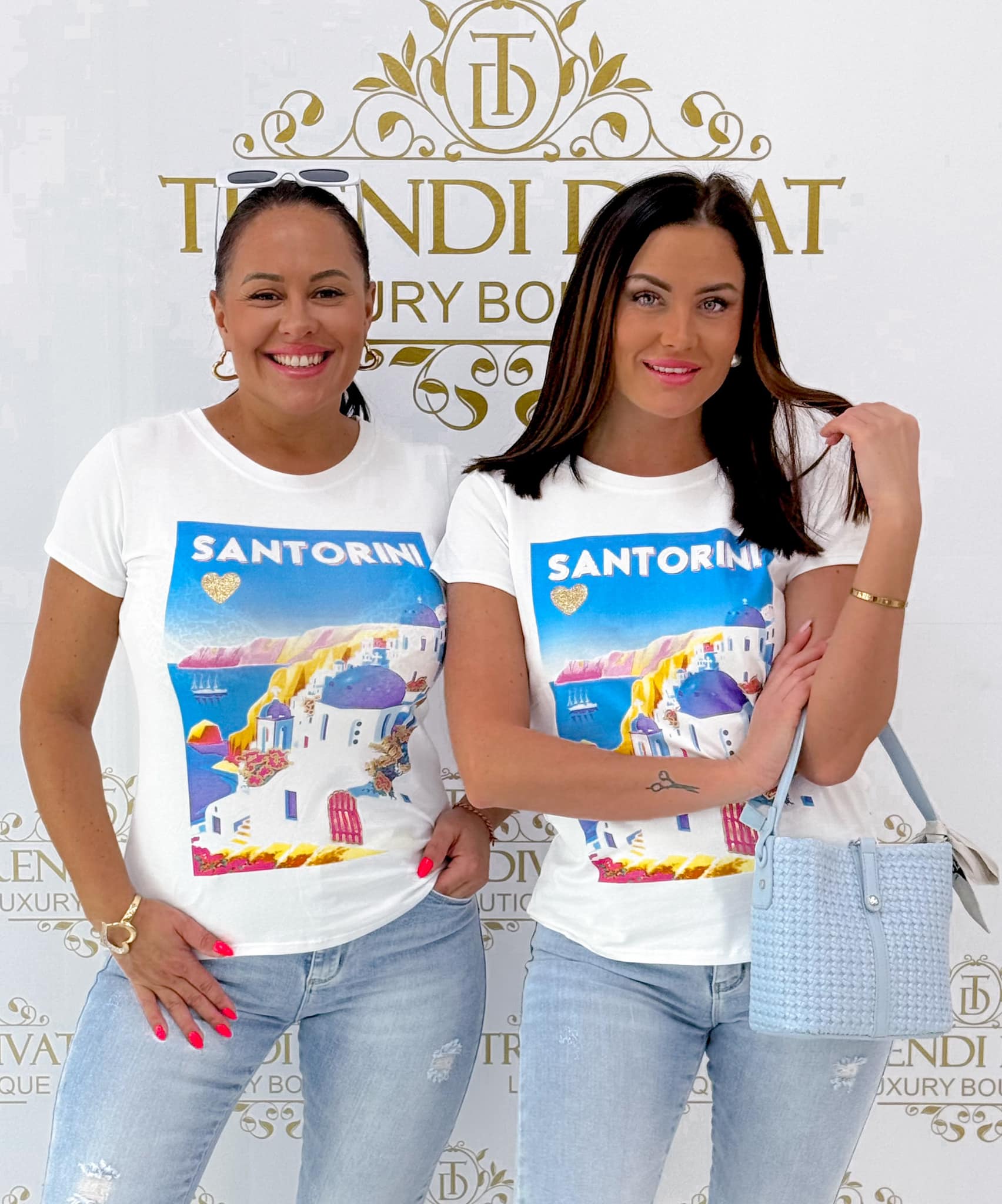 T-shirt with Santorini landscape pattern