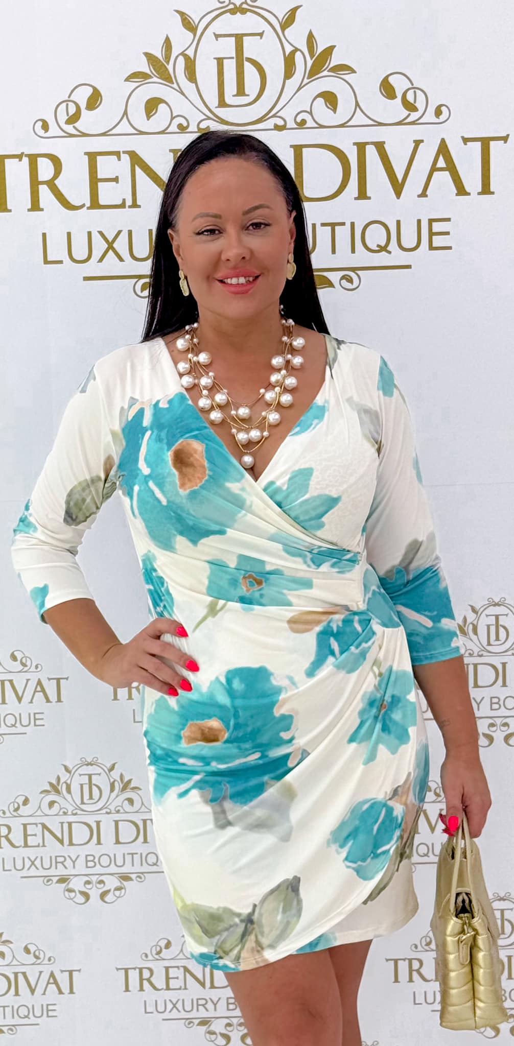 Small dress with V-neck, overlay, cold silk effect, floral pattern - Image 8