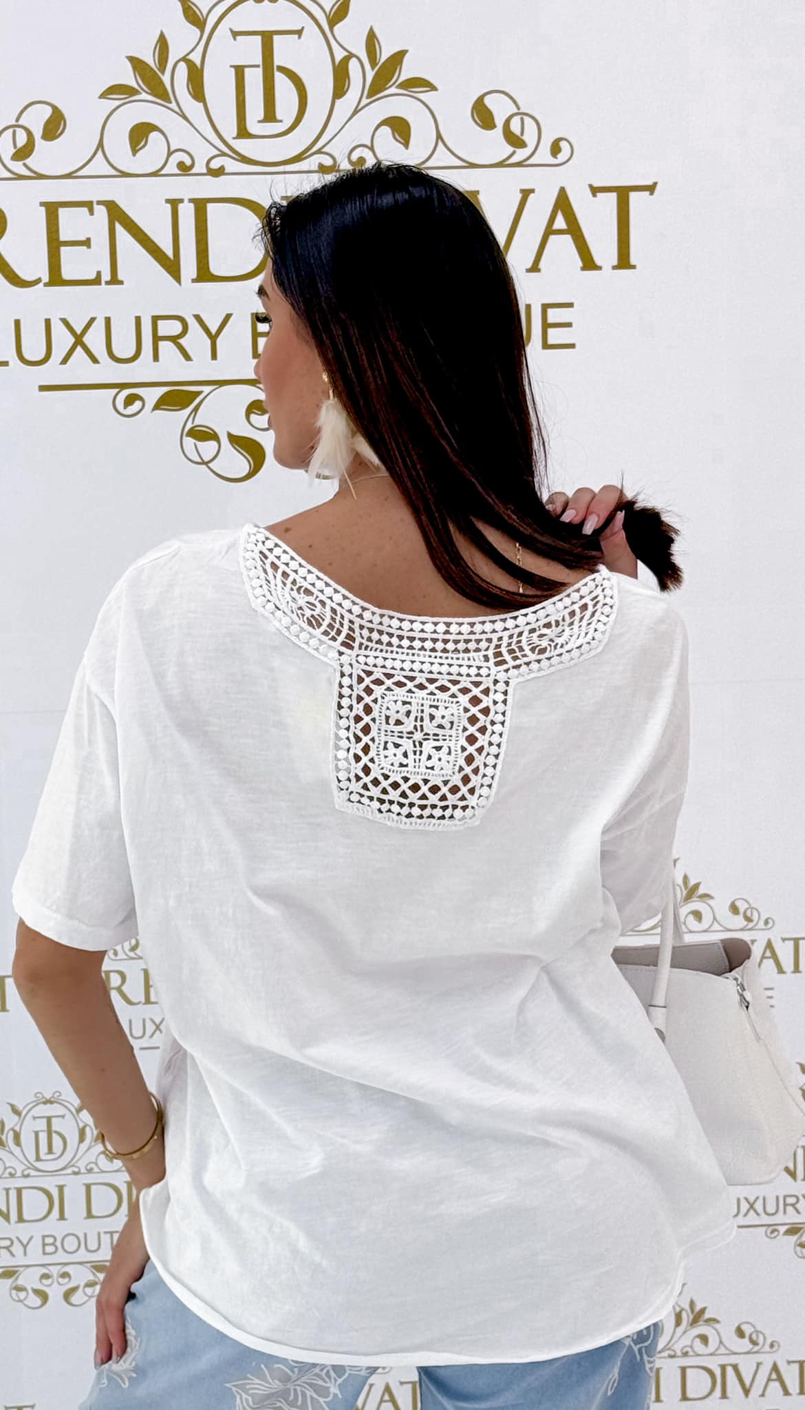 Hátul horgolt betétes, kövekkel díszített óra mintázatú, laza fazonú felső - Image 2