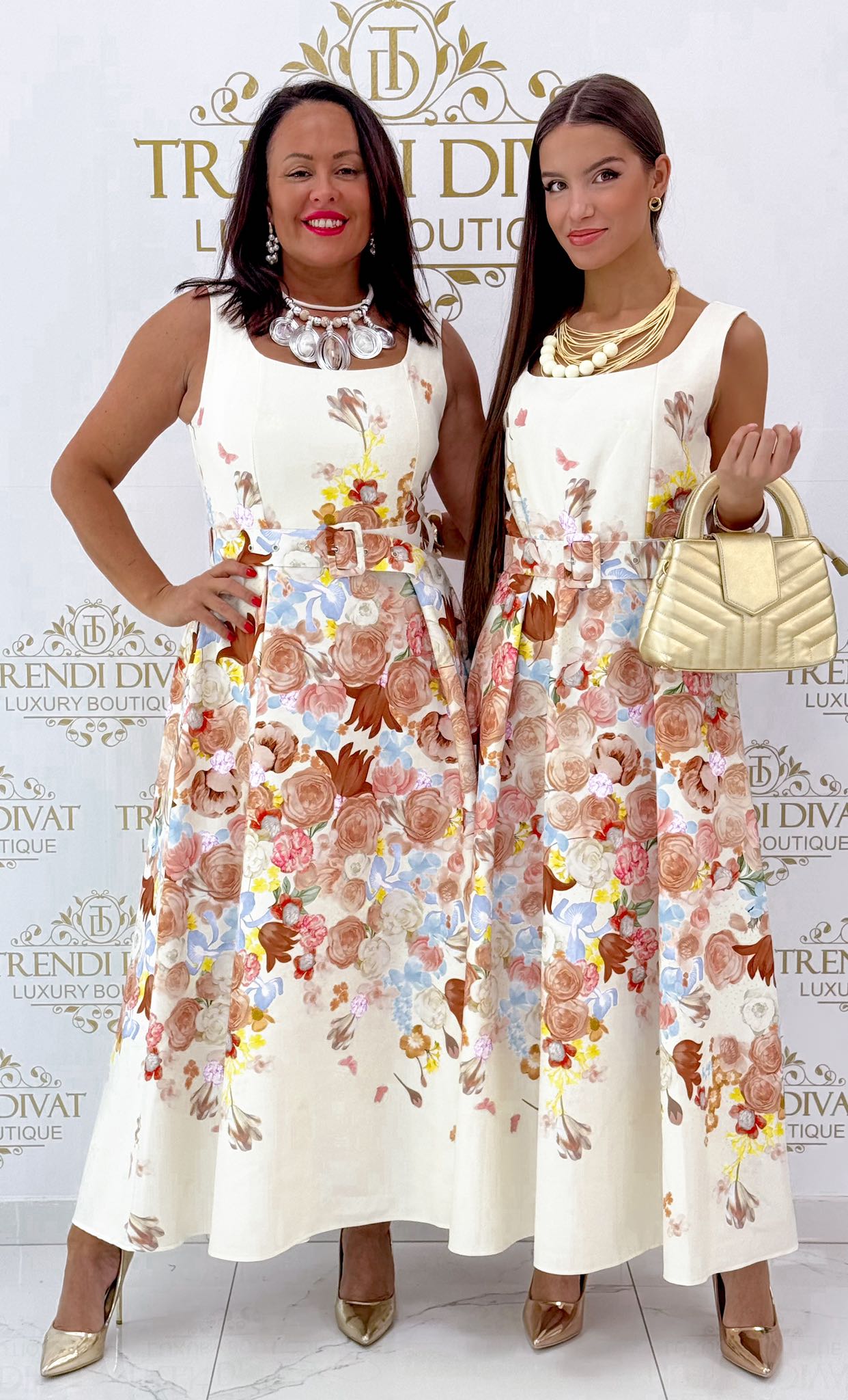 Sleeveless floral maxi dress with belt - Image 2