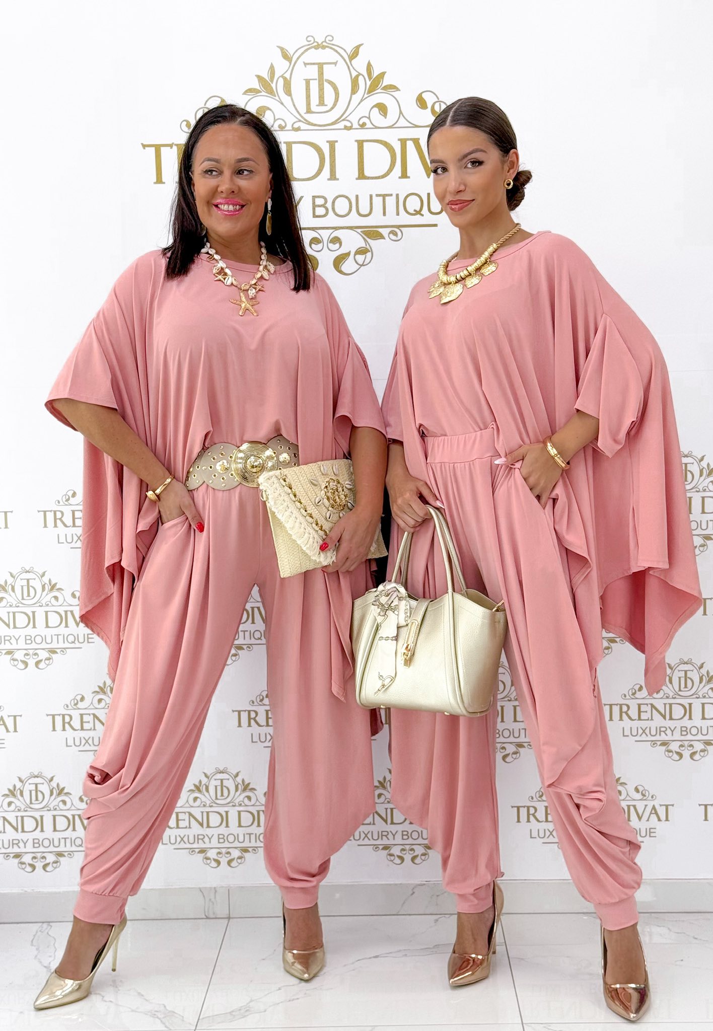 Premium quality, special custom-made ensemble - Image 9