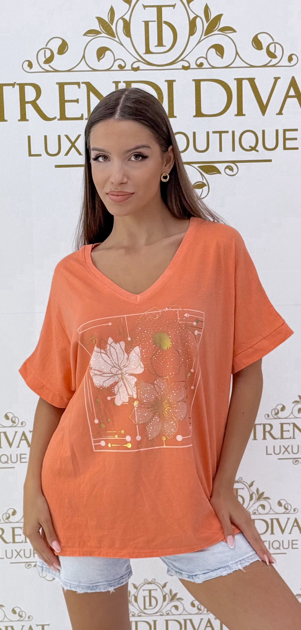 V-nyakú, kövekkel díszített virág mintázatú, laza fazonú felső - Image 11