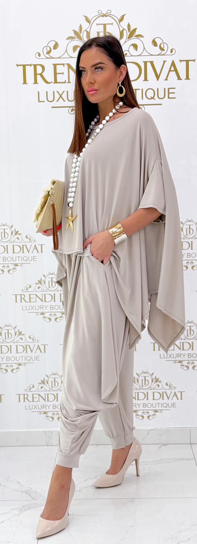 Premium quality, special custom-made ensemble - Image 24