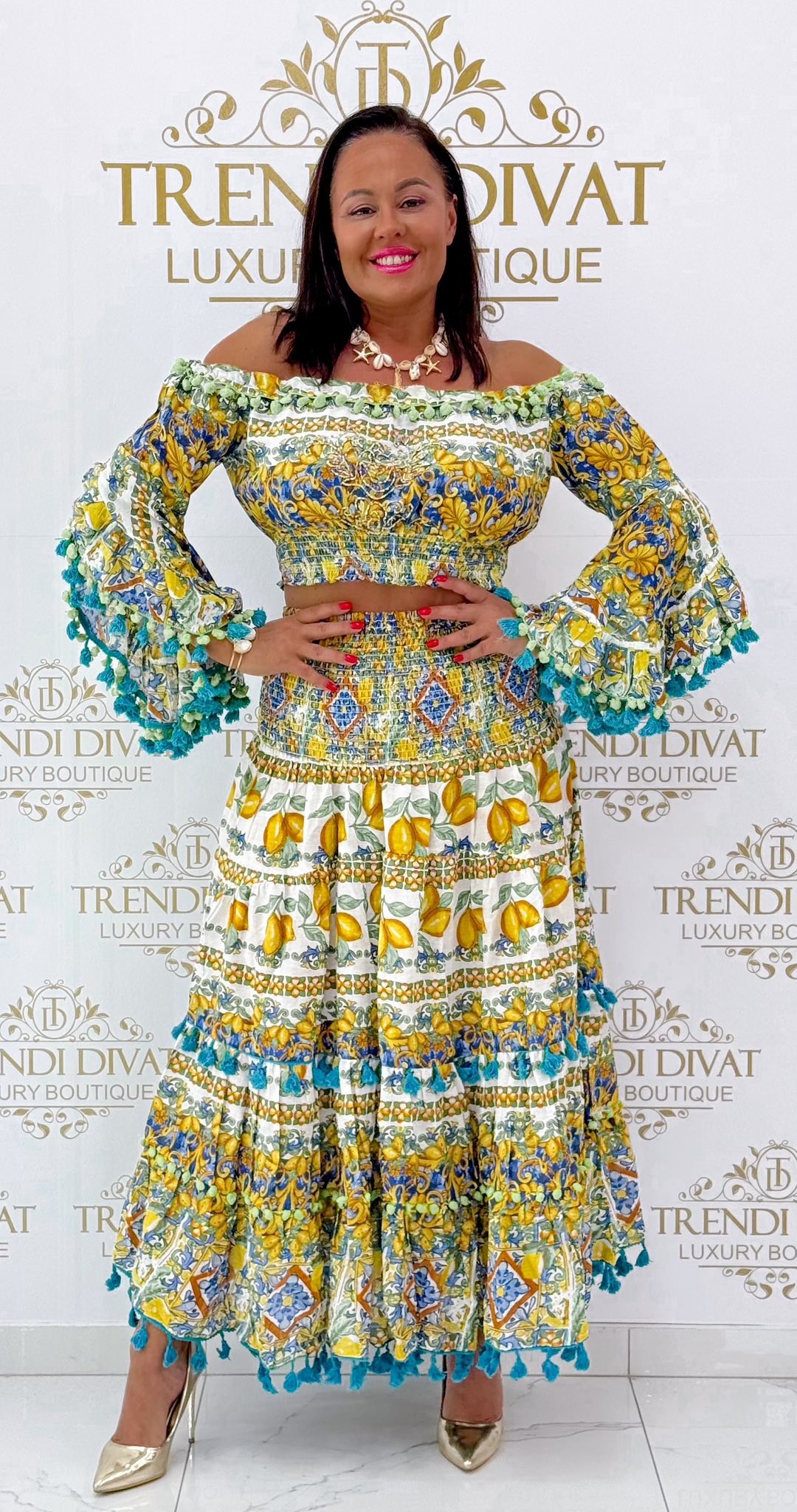 Lenge anyagú, tölcsér ujjú, egyedi mintázatú kétrészes együttes - Image 5