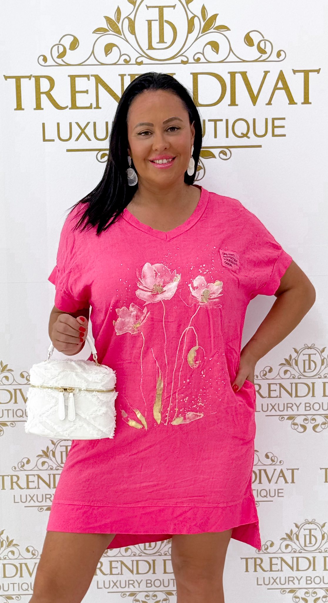 V-nyakú, lenge anyagú, virág mintázatú zsebes tunika - Image 30