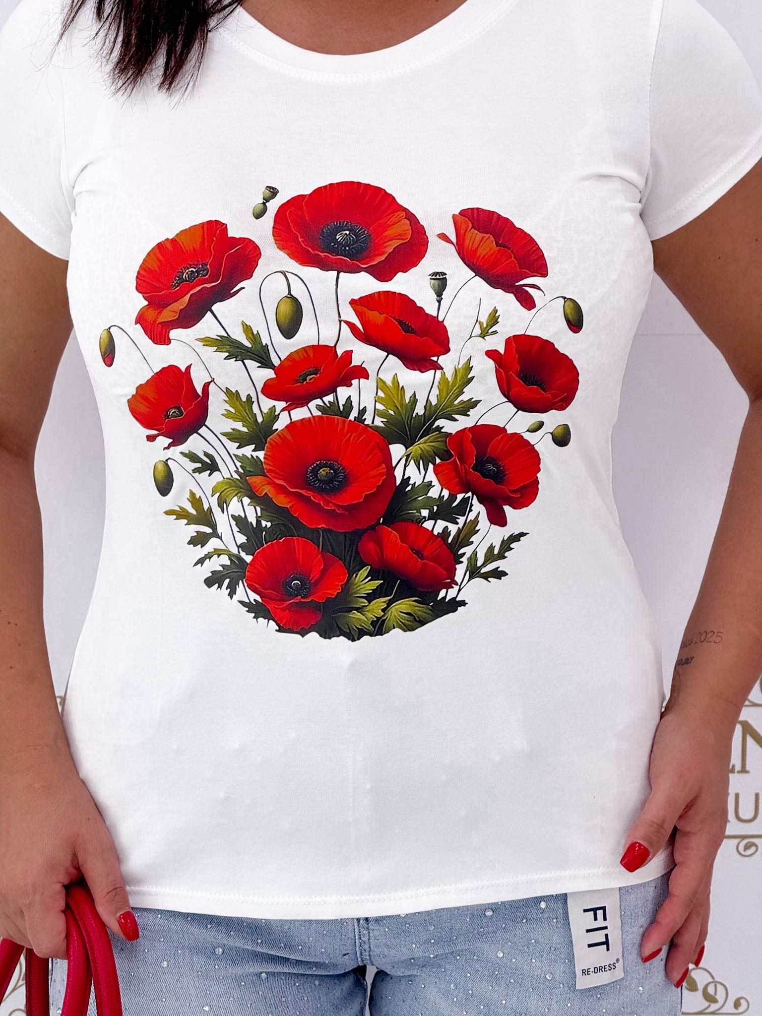 T-shirt with poppy pattern - Image 2