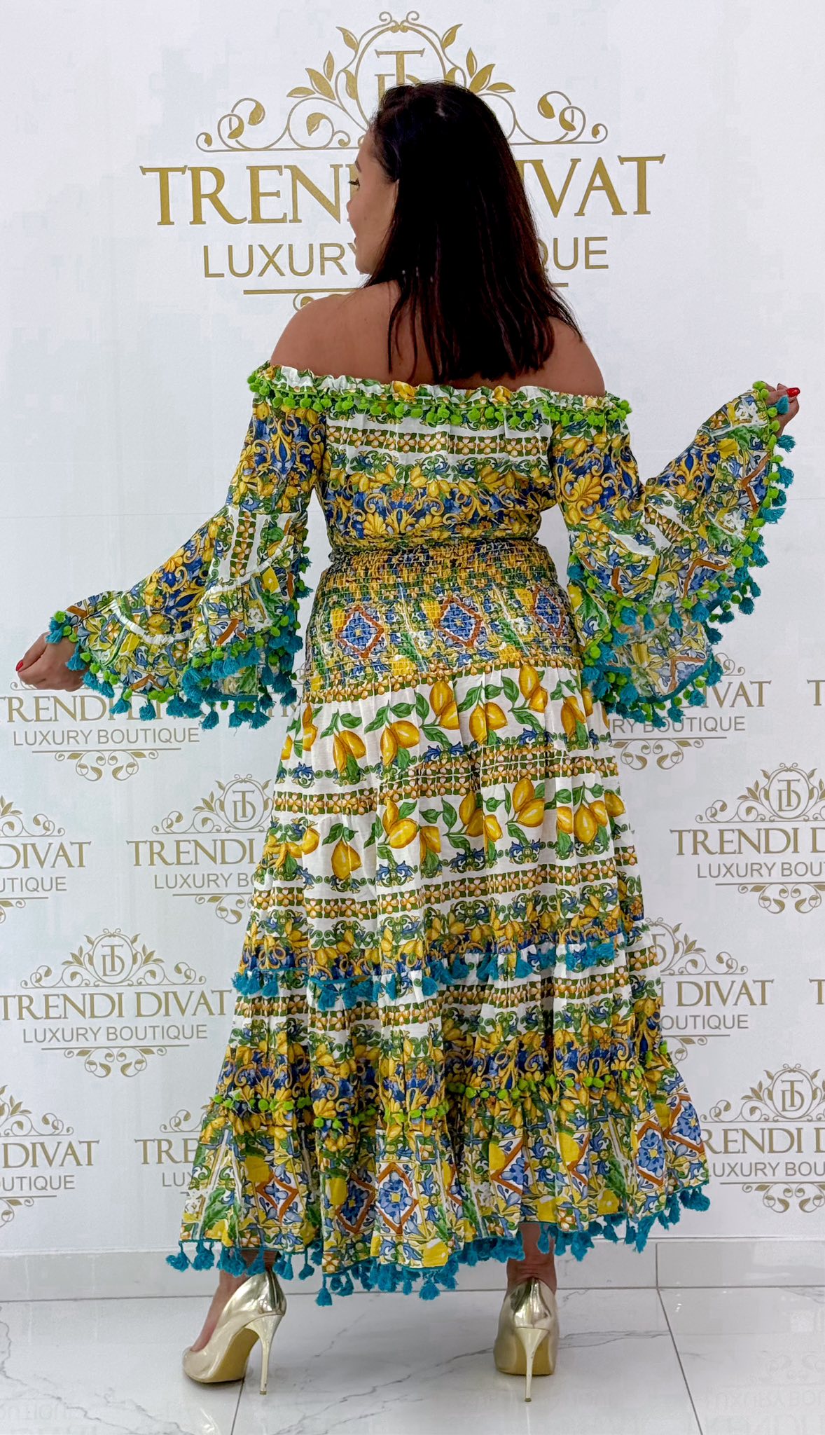 Lenge anyagú, tölcsér ujjú, egyedi mintázatú kétrészes együttes - Image 6