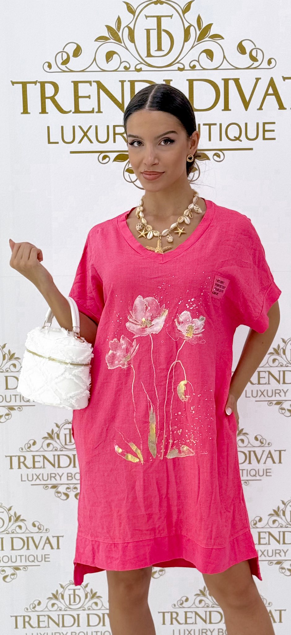 V-nyakú, lenge anyagú, virág mintázatú zsebes tunika - Image 32