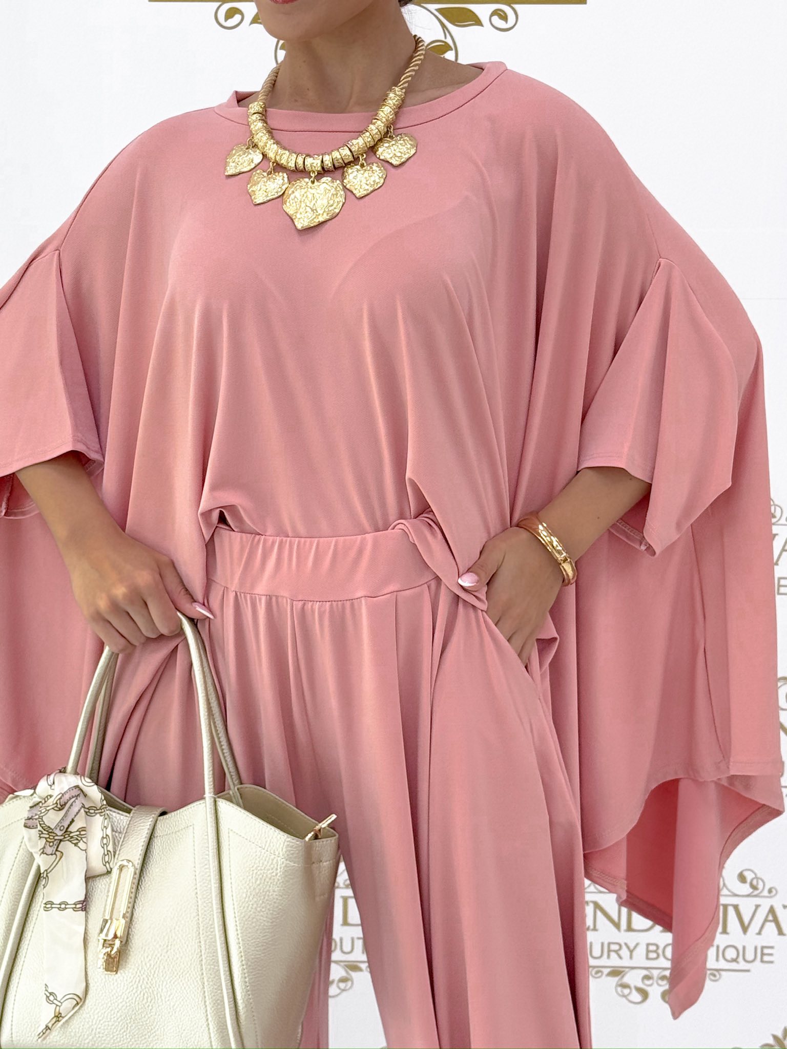 Premium quality, special custom-made ensemble - Image 13