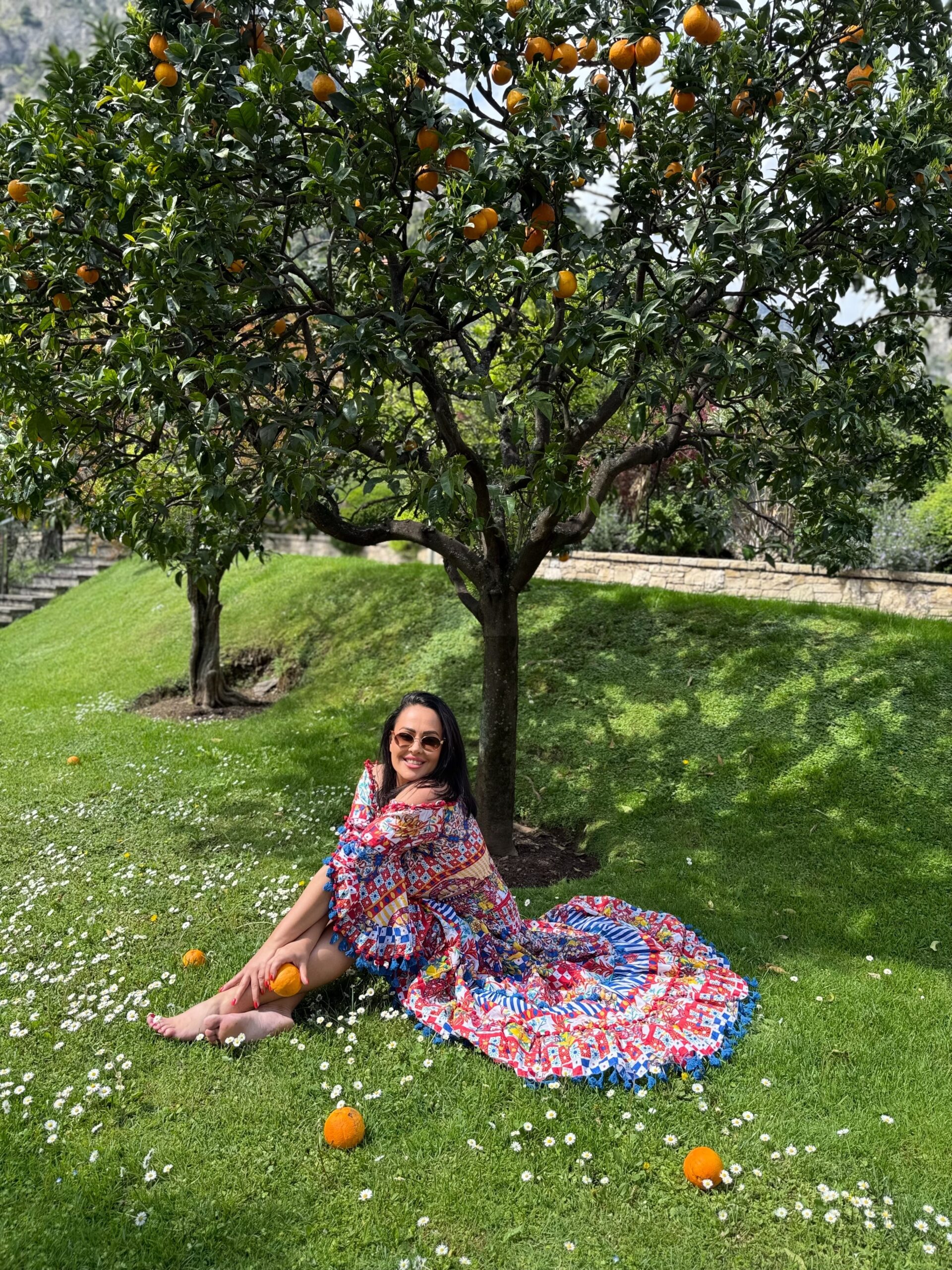 Lenge anyagú, tölcsér ujjú, egyedi mintázatú kétrészes együttes - Image 3