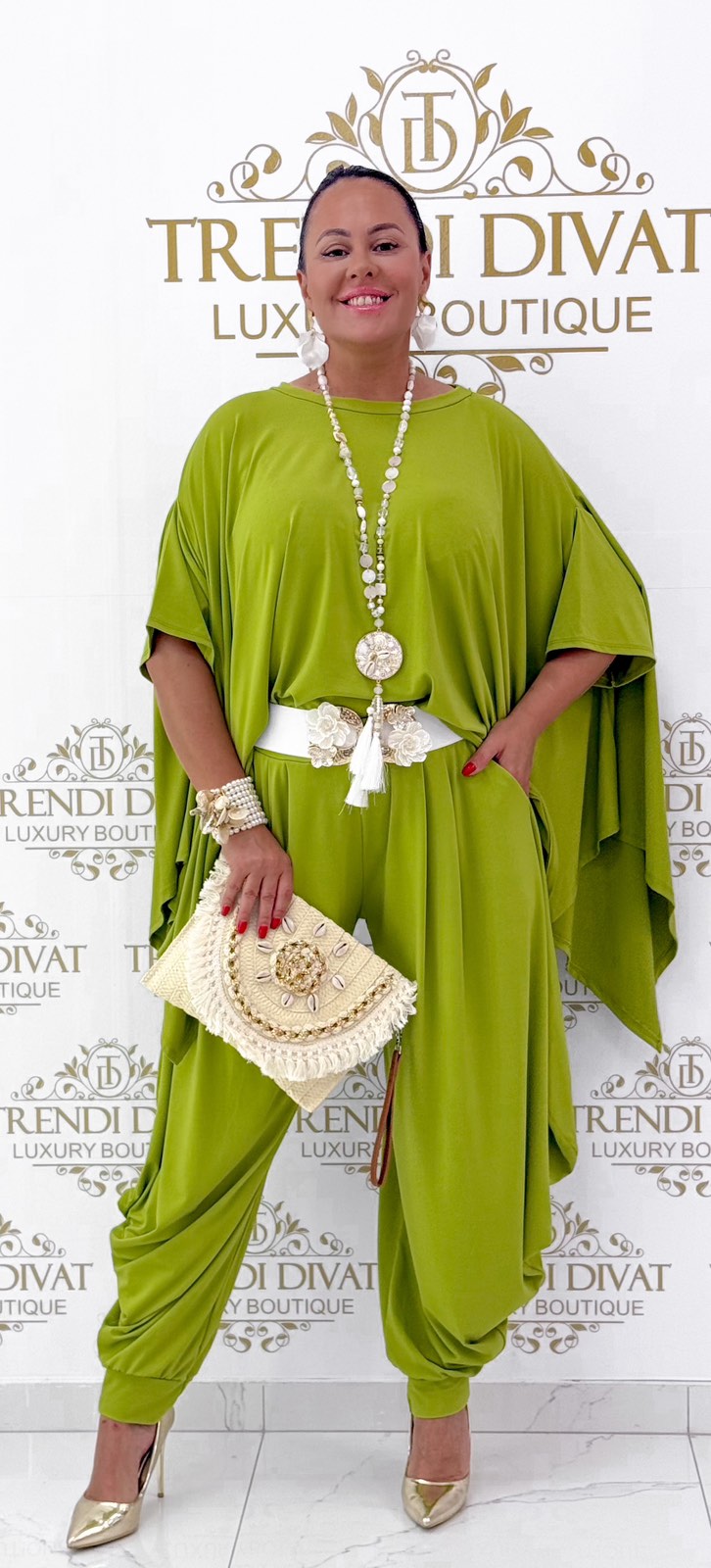 Premium quality, special custom-made ensemble - Image 40