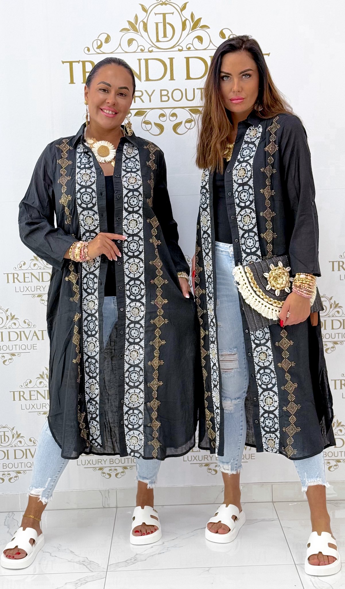 Lenge vékony vászon anyagú, különleges mintázatú maxi ing tunika