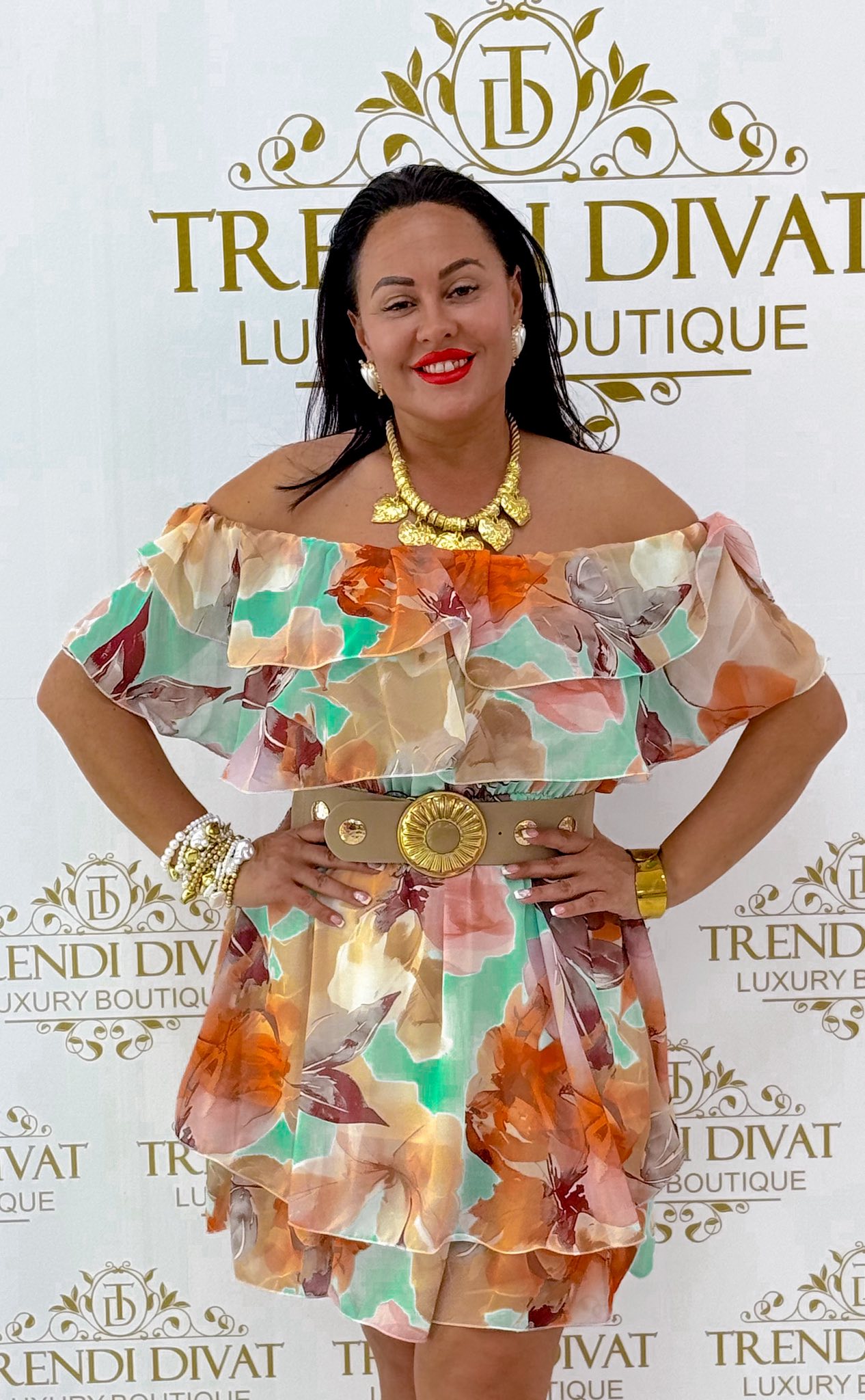 Mellrésznél fodros, különleges virág mintázatú, muszlin anyagú kis ruha - Image 10