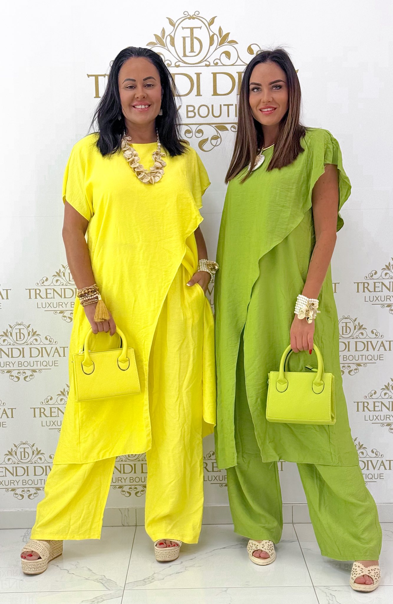 Egyedi átlapolt fazonú, lenge vászon anyagú palazzo szett - Image 36