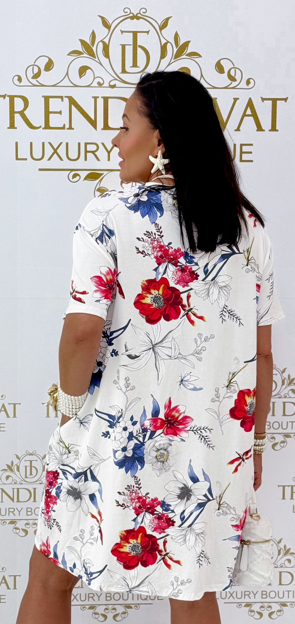 Feliratos, piros-kék színű virág mintázatú zsebes tunika - Image 5