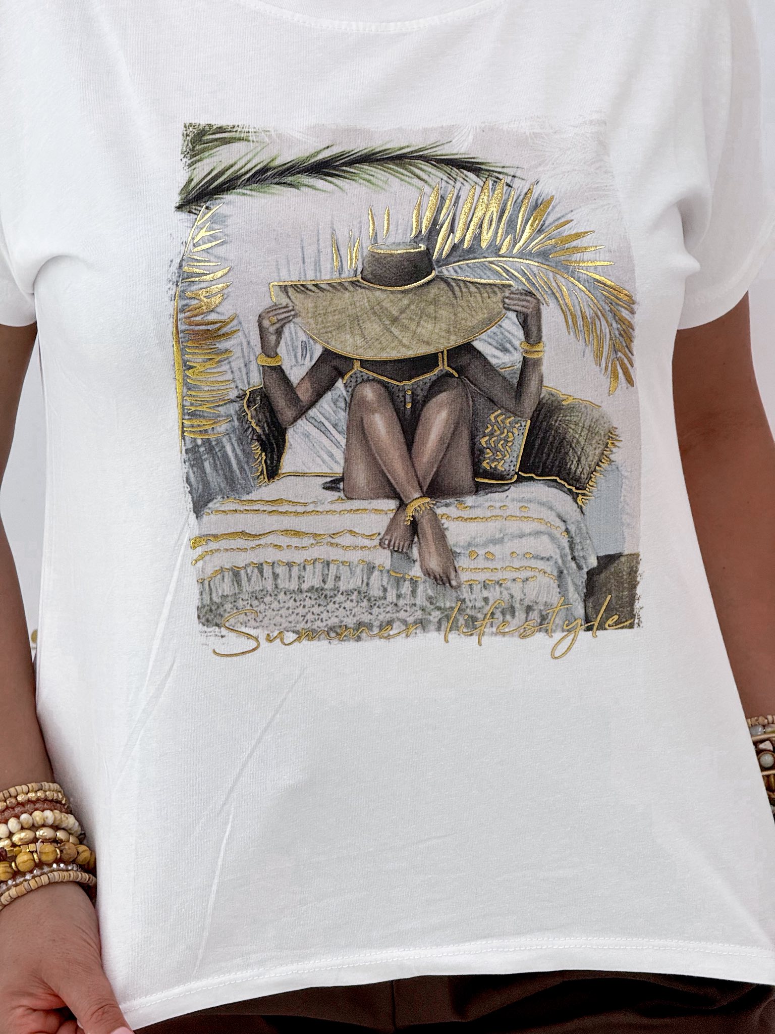 Plus size, titokzatos kalapos női mintázatú felső - Image 2