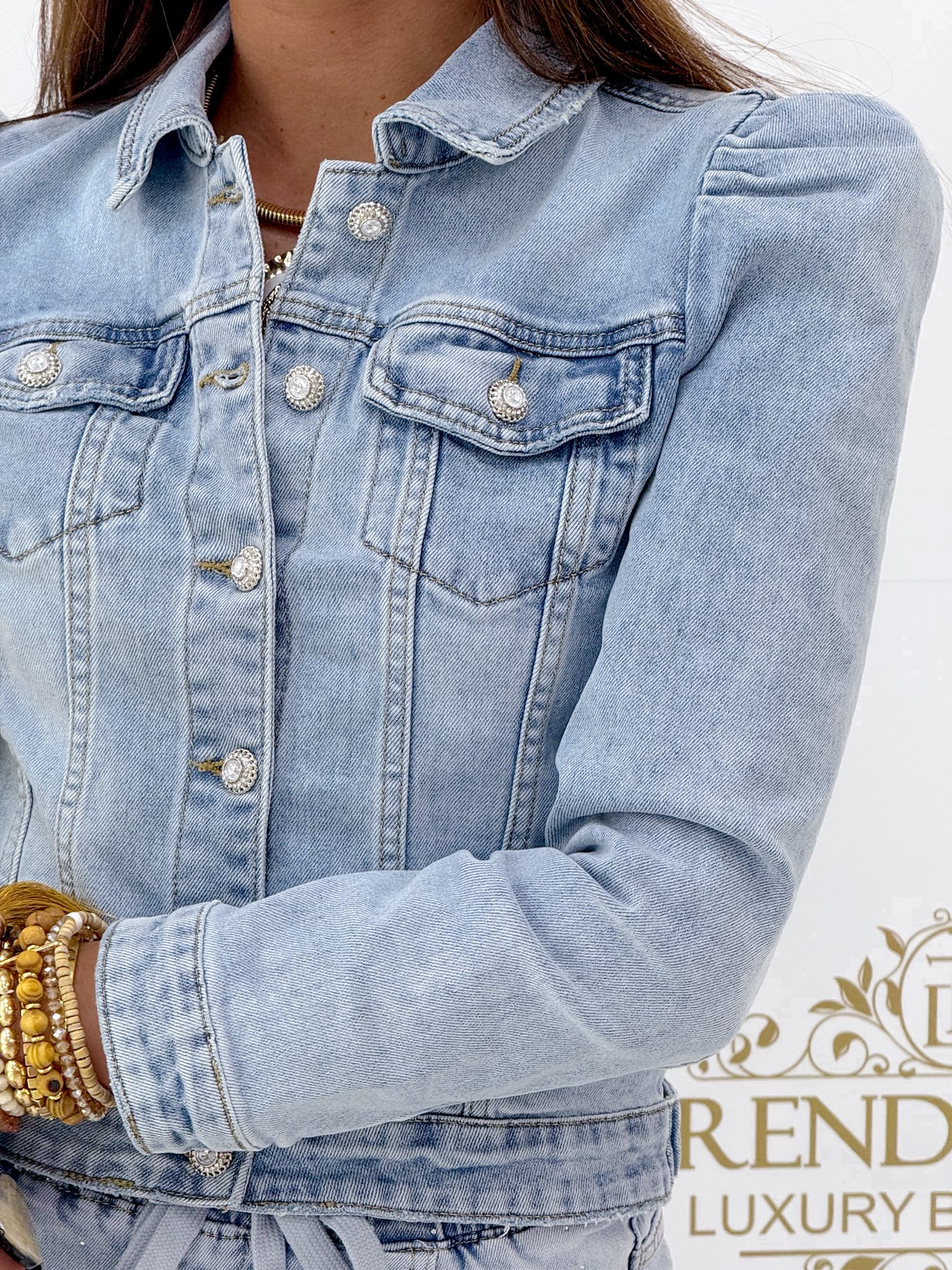 Köves gombokkal díszített, puffos vállú farmer kabát „C208-D” - Image 7