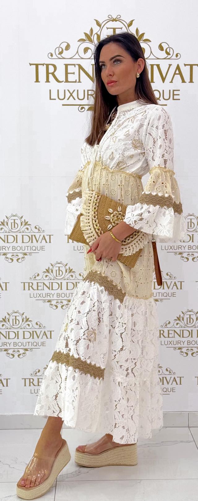 Tölcsér ujjú, madeira hímzett csipkés maxi ruha - Image 7