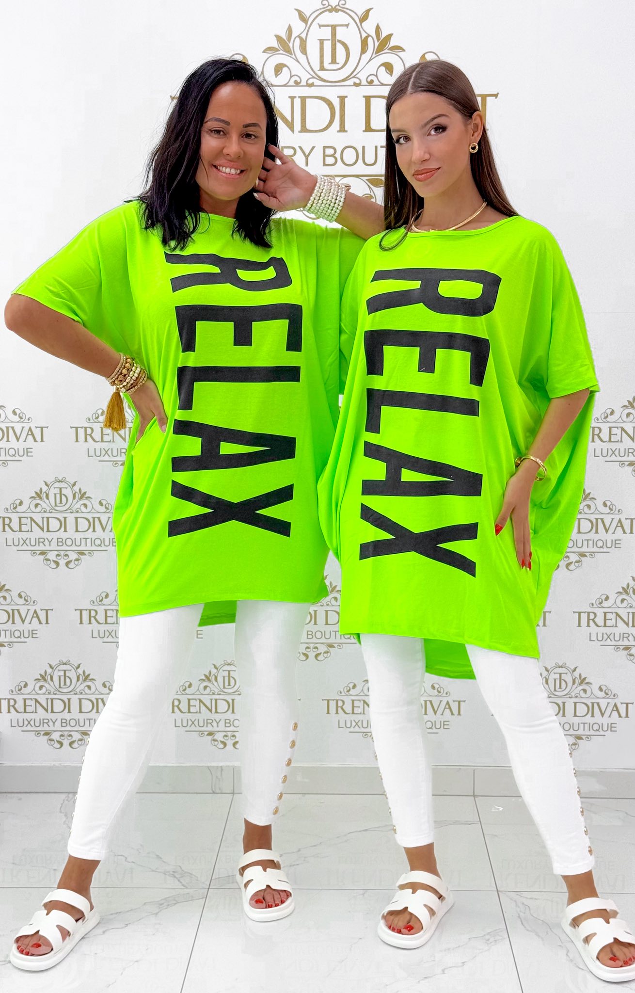 Laza fazonú, elől rövidebb fazonú, "Relax" feliratos tunika - Image 9