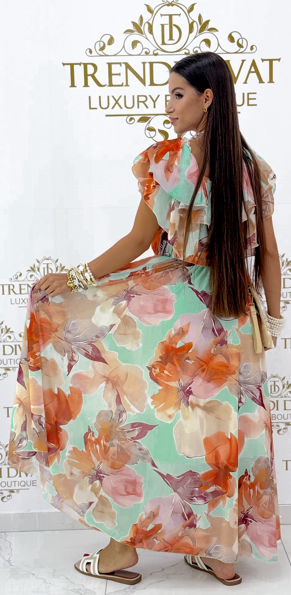 Mellrésznél fodros, különleges virág mintázatú, muszlin anyagú maxi ruha - Image 8