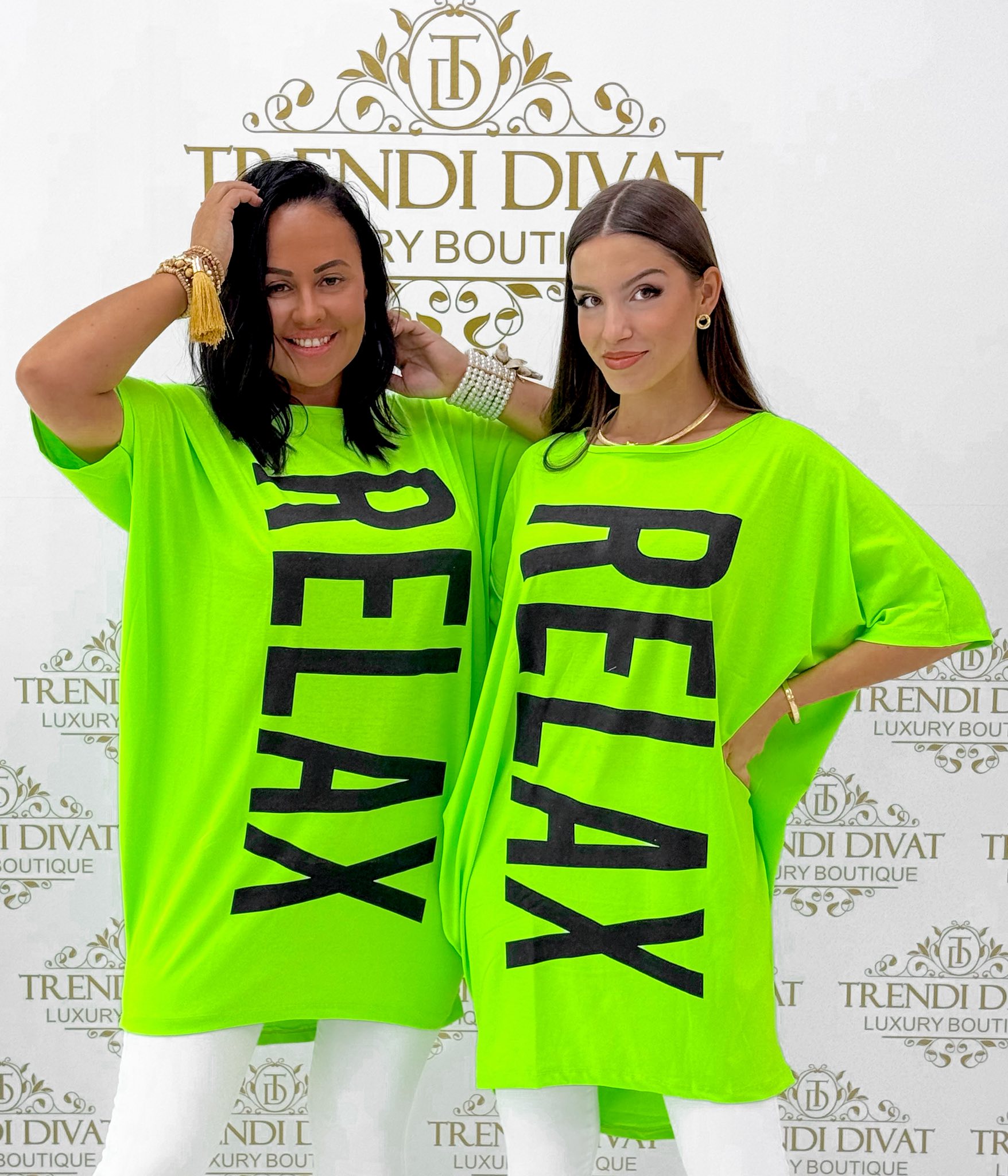 Laza fazonú, elől rövidebb fazonú, "Relax" feliratos tunika - Image 2