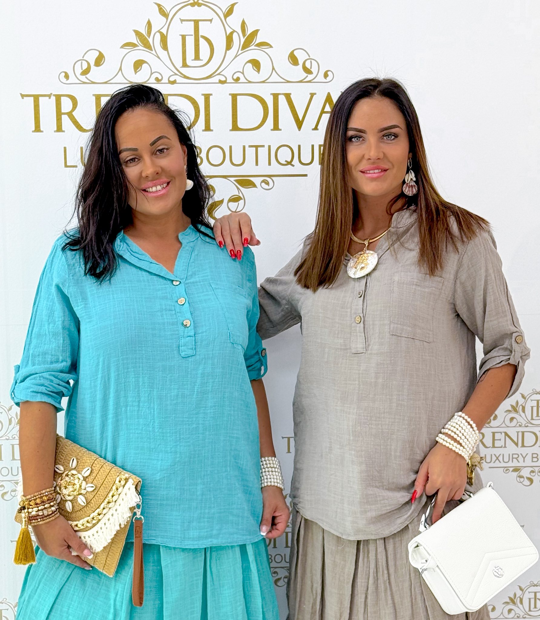 Álló galléros, gombos nyakú, lenvászon anyagú blúz - Image 2