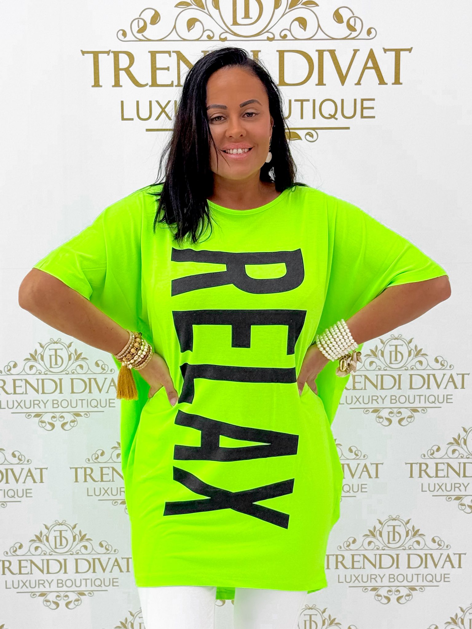 Laza fazonú, elől rövidebb fazonú, "Relax" feliratos tunika - Image 10